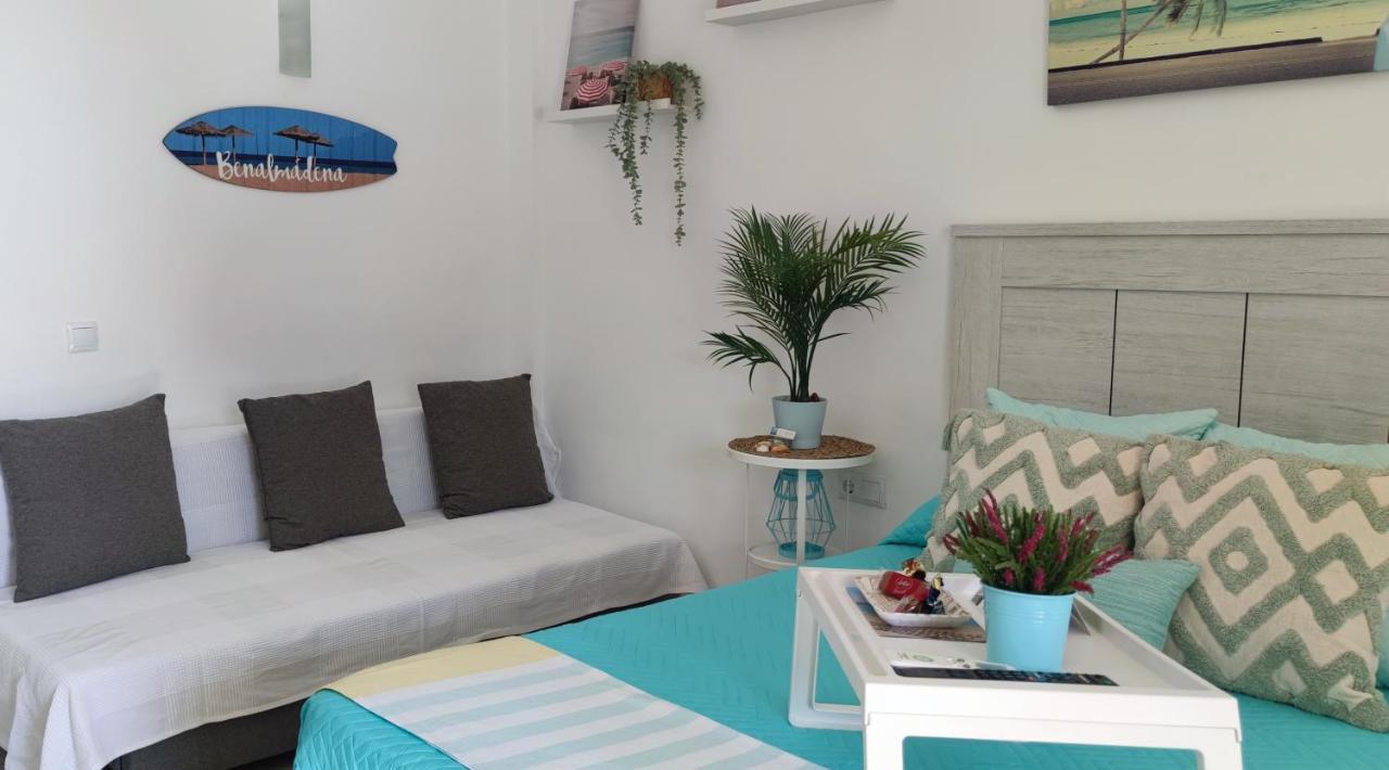 El Estudio De La Playa Benalbeach Holidays Deluxe Benalmadena Bagian luar foto