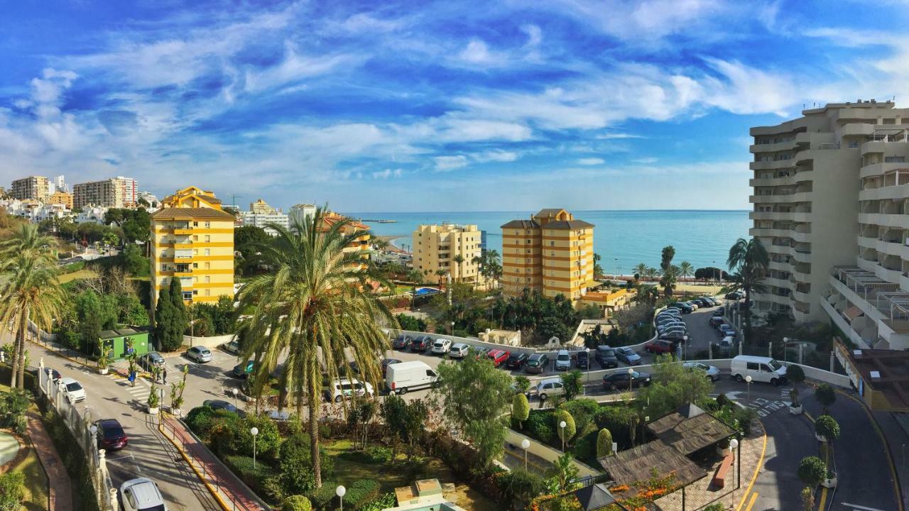El Estudio De La Playa Benalbeach Holidays Deluxe Benalmadena Bagian luar foto