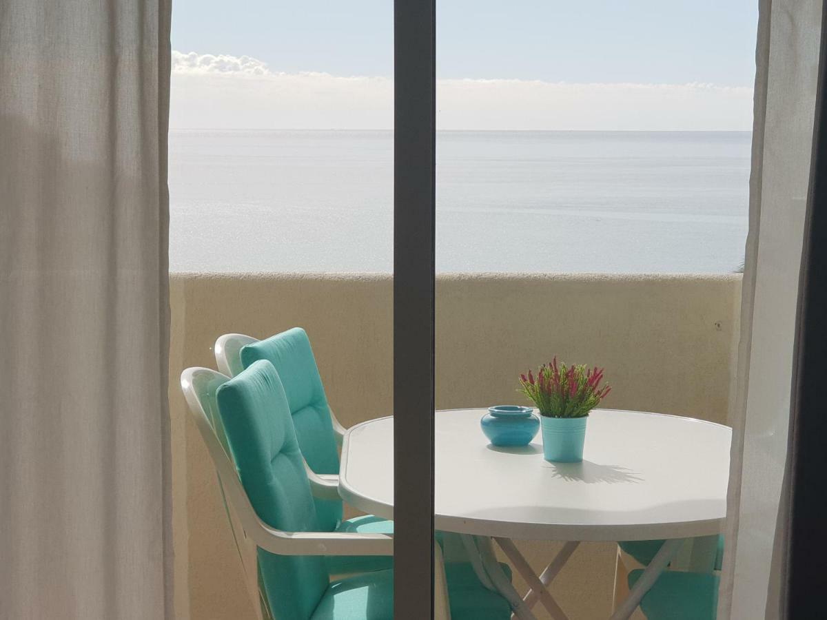 El Estudio De La Playa Benalbeach Holidays Deluxe Benalmadena Bagian luar foto