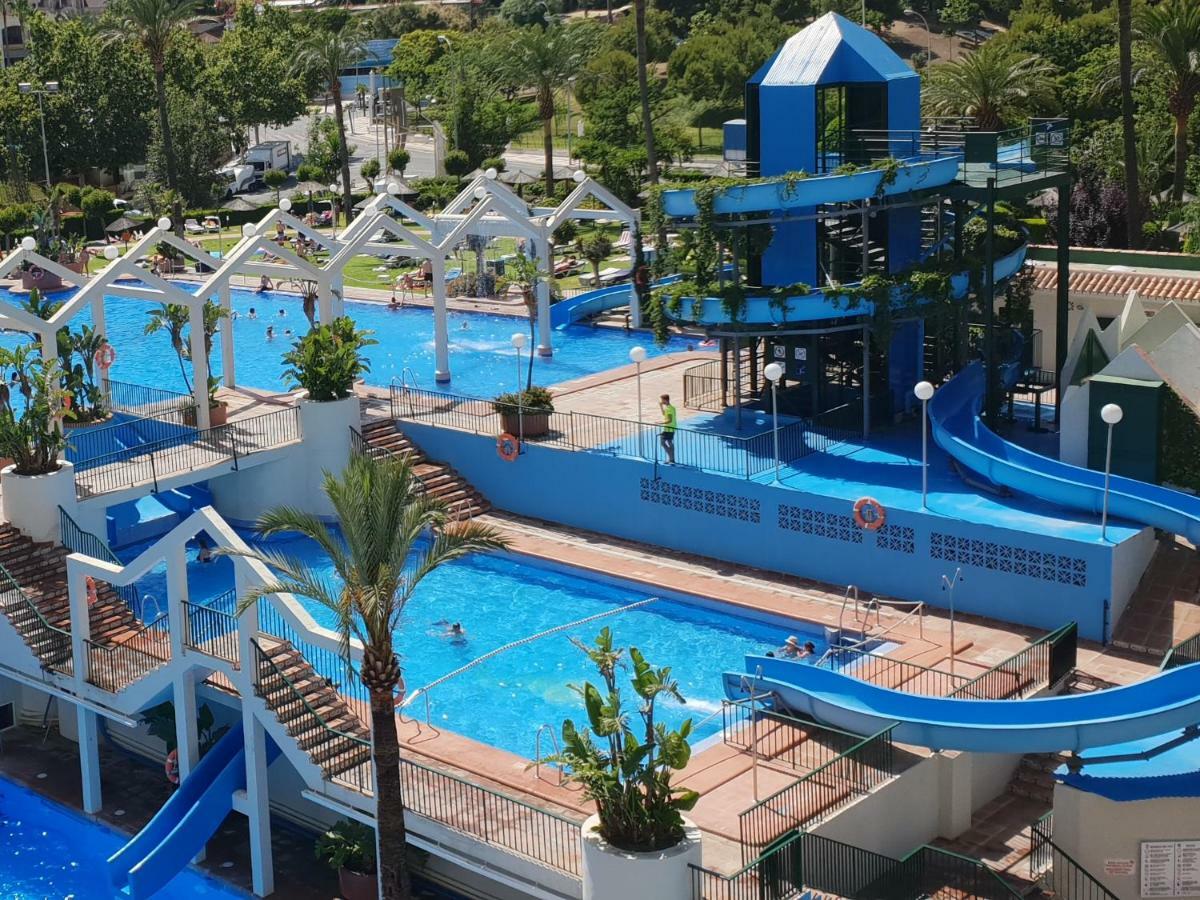 El Estudio De La Playa Benalbeach Holidays Deluxe Benalmadena Bagian luar foto