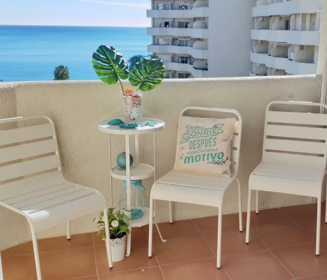 El Estudio De La Playa Benalbeach Holidays Deluxe Benalmadena Bagian luar foto