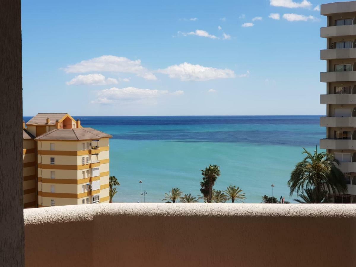 El Estudio De La Playa Benalbeach Holidays Deluxe Benalmadena Bagian luar foto