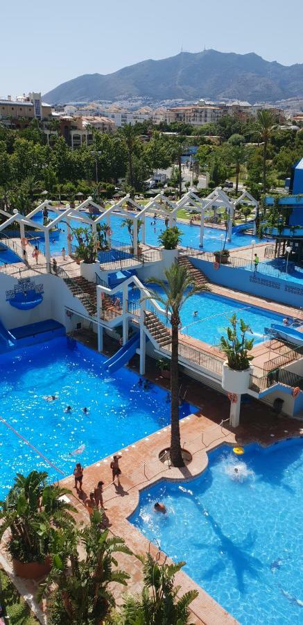 El Estudio De La Playa Benalbeach Holidays Deluxe Benalmadena Bagian luar foto