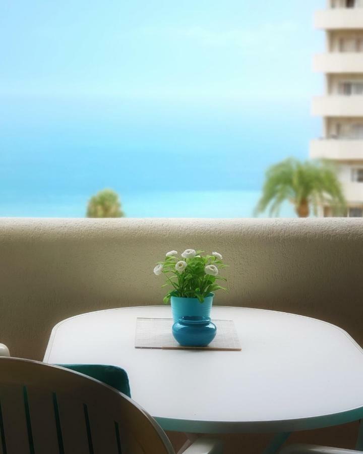 El Estudio De La Playa Benalbeach Holidays Deluxe Benalmadena Bagian luar foto