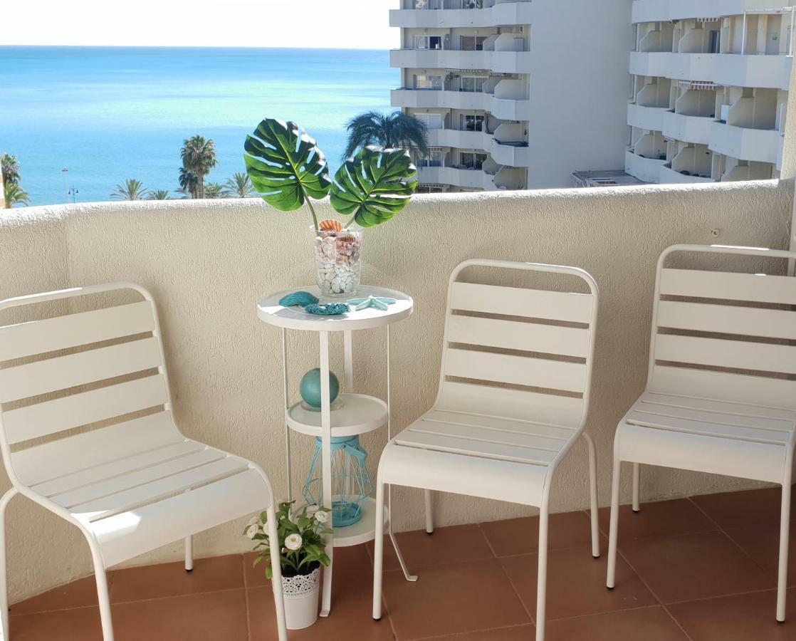 El Estudio De La Playa Benalbeach Holidays Deluxe Benalmadena Bagian luar foto